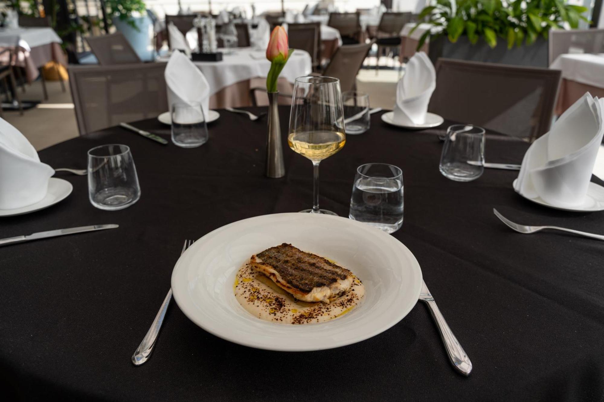Grand Hotel Slavia - Adults Only Baska Voda Ngoại thất bức ảnh
