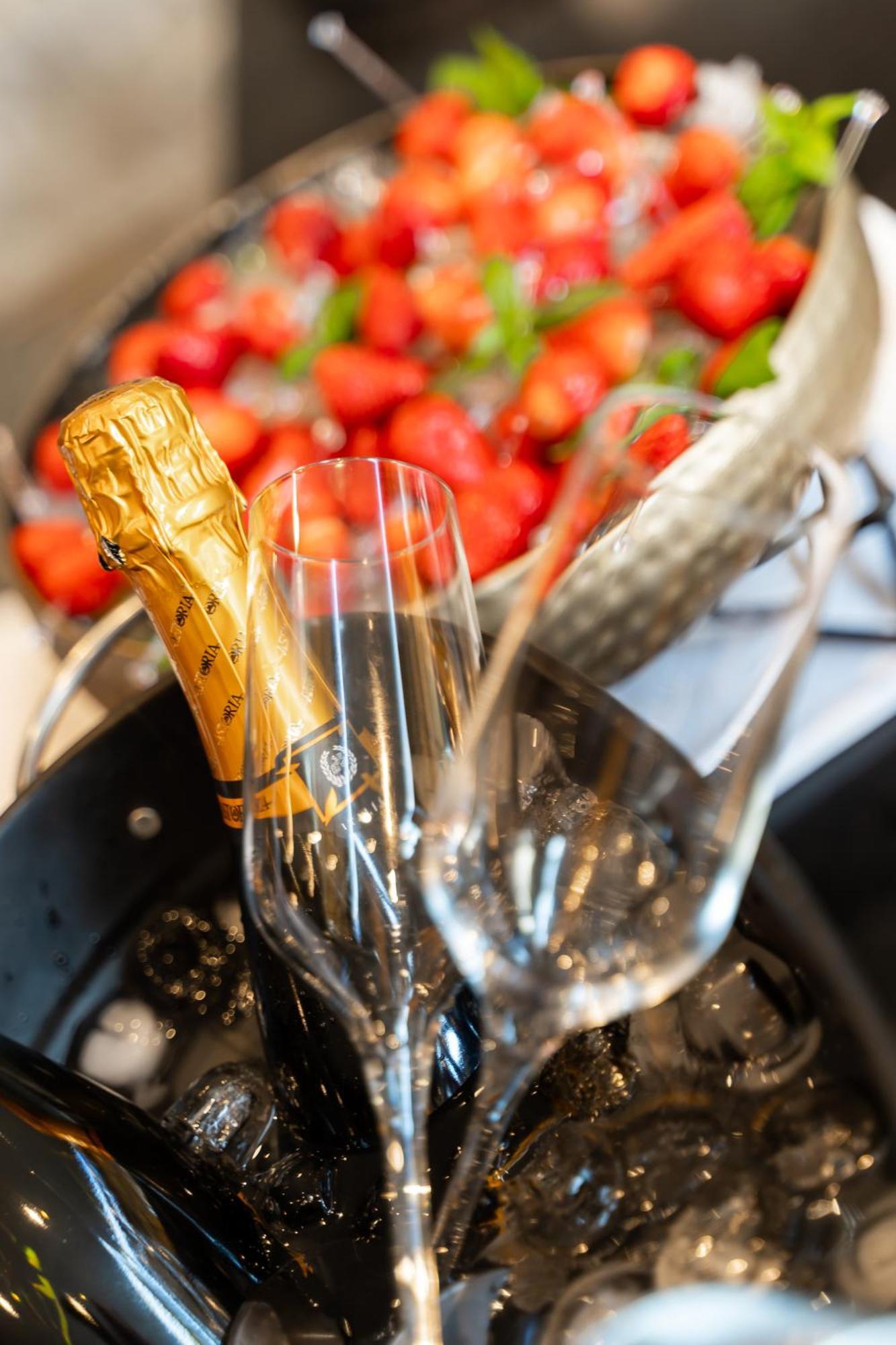 Grand Hotel Slavia - Adults Only Baska Voda Ngoại thất bức ảnh